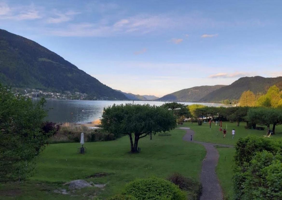 לאנדסקרון Apartment Am Ossiachersee Mit Eigenem Seezugang מראה חיצוני תמונה